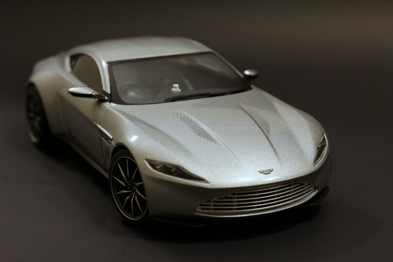 Illustration for article titled Hot Wheels Elite Aston Martin DB10 in 1:18 scale
